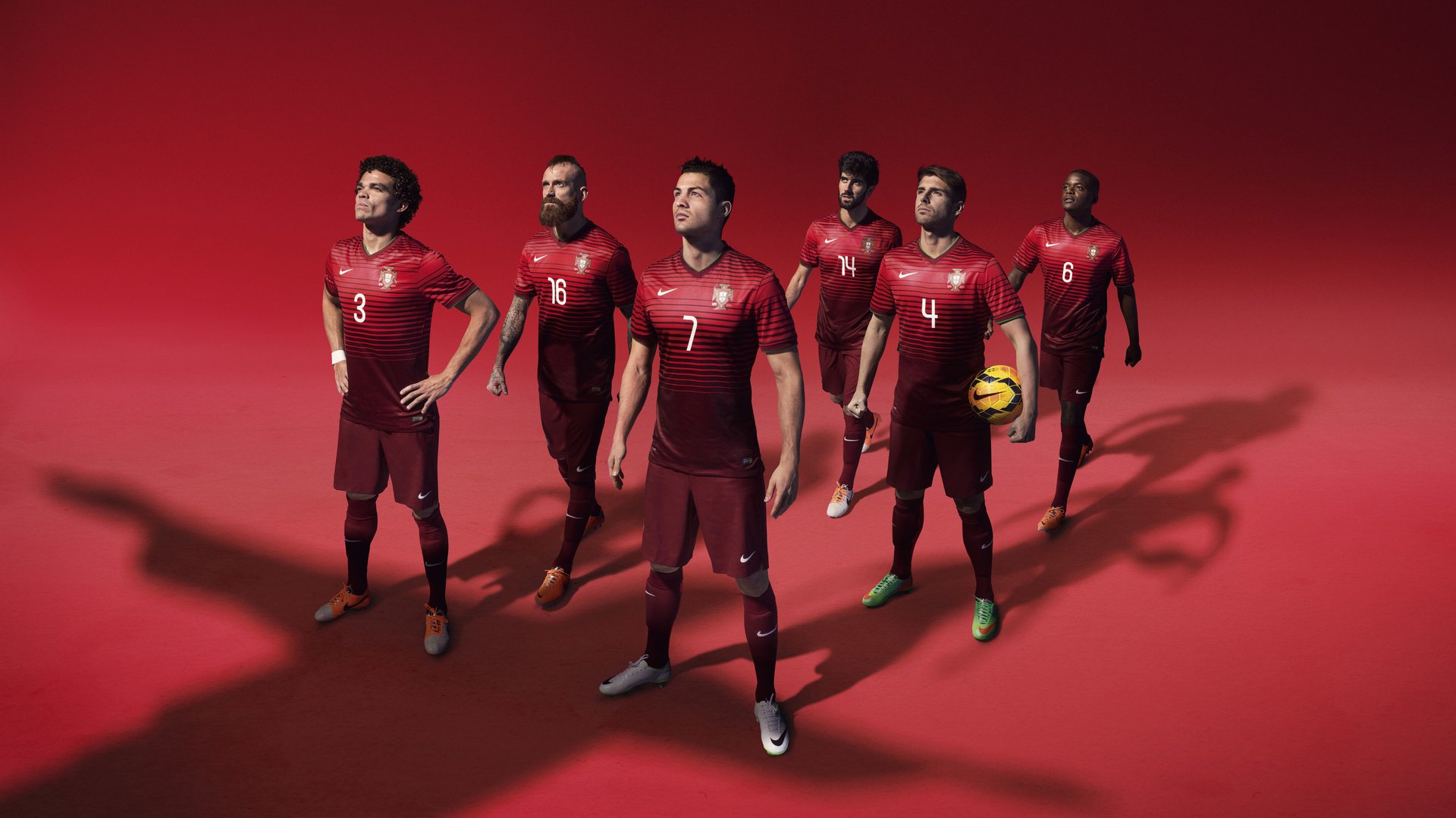 中国男篮结合高位策应拉开进攻空间，中国男篮高光时刻